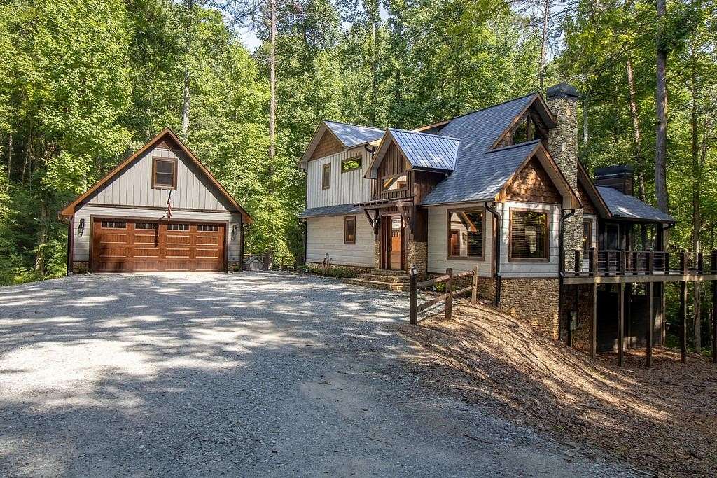 4.7 Acres of Land with Home for Sale in Blue Ridge, Georgia