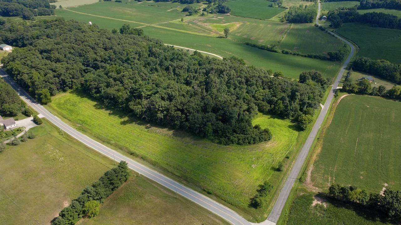 12 Acres of Land for Sale in Mindoro, Wisconsin