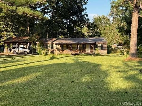 2.5 Acres of Land with Home for Sale in Sheridan, Arkansas