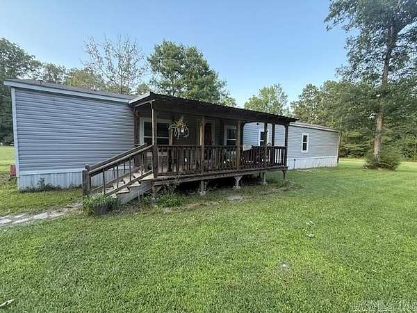 2.5 Acres of Land with Home for Sale in Sheridan, Arkansas