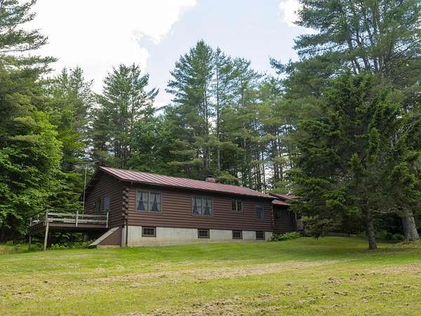 13.1 Acres of Land with Home for Sale in Middlesex, Vermont
