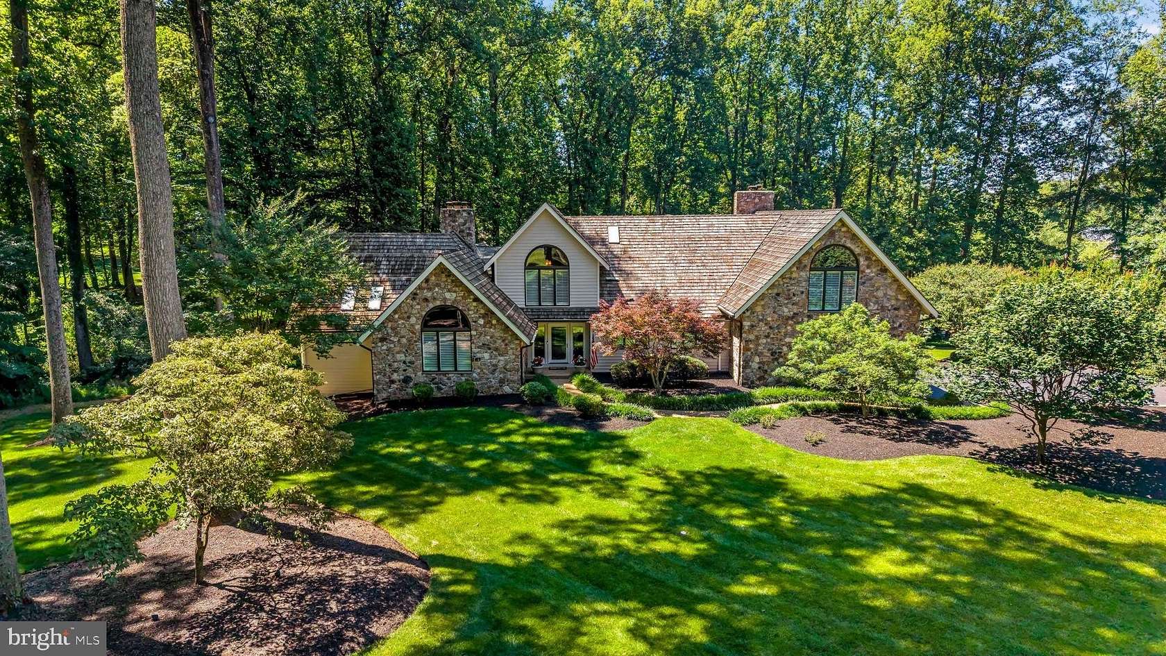 2 Acres of Land with Home for Sale in Great Falls, Virginia
