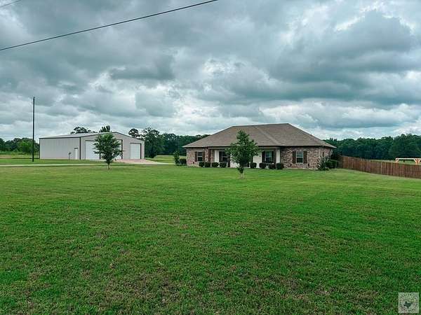 2.5 Acres of Land with Home for Sale in Hooks, Texas