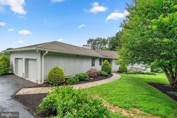 3.3 Acres of Land with Home for Lease in Woodstock, Maryland