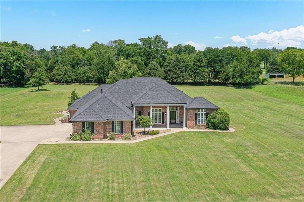 1.6 Acres of Land with Home for Sale in Coffeyville, Kansas