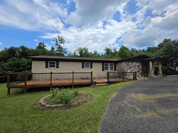 2.37 Acres of Land with Home for Sale in Hot Springs, Arkansas