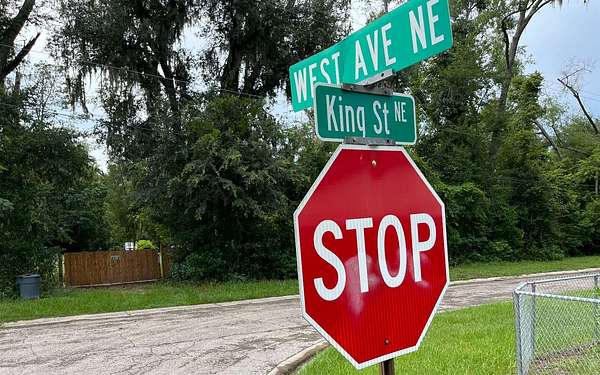 0.06 Acres of Land for Auction in Live Oak, Florida