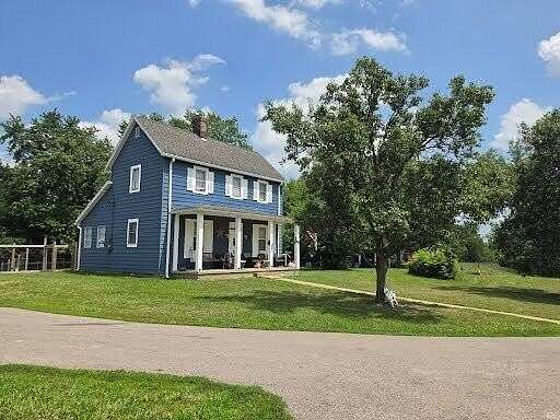 18.1 Acres of Land with Home for Sale in Circleville, Ohio