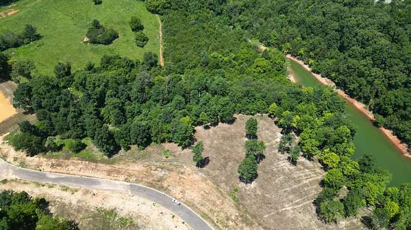 0.83 Acres of Residential Land for Sale in Morristown, Tennessee