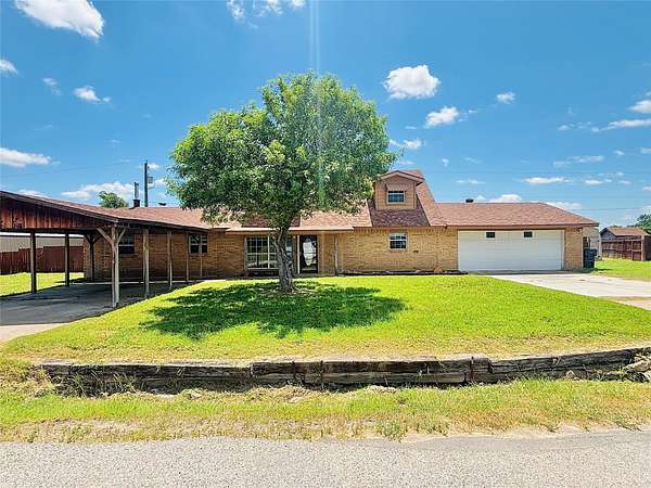 4.62 Acres of Land with Home for Sale in De Leon, Texas