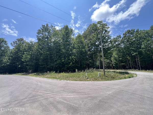 1.5 Acres of Residential Land for Sale in Grimsley, Tennessee