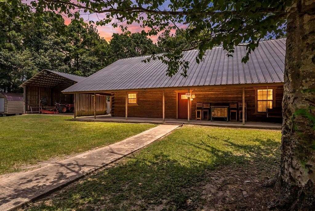 8.8 Acres of Land with Home for Sale in Spurger, Texas