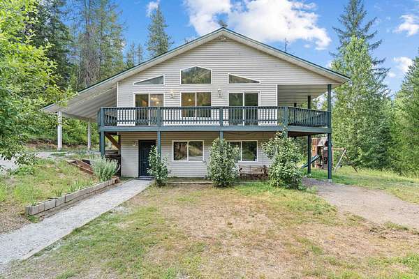 4 Acres of Land with Home for Sale in Newport, Washington