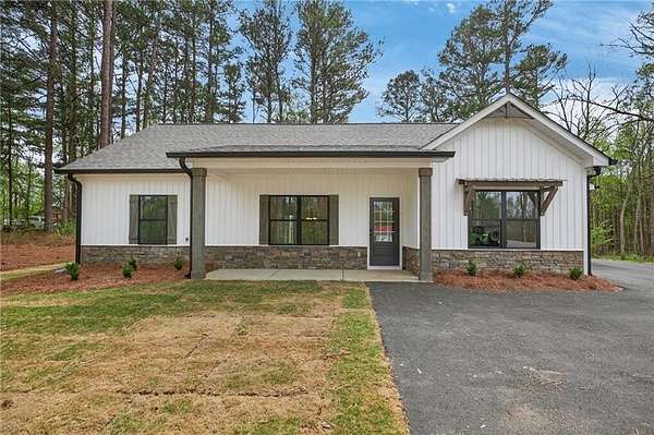 3.18 Acres of Land with Home for Sale in Rockmart, Georgia