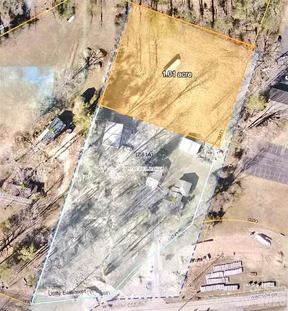 1 Acre of Commercial Land for Sale in Laurel Park, North Carolina