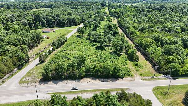 5.39 Acres of Residential Land for Auction in Christiana, Tennessee