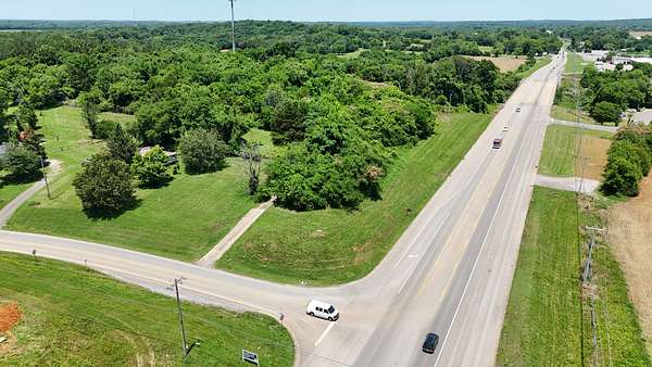 5.2 Acres of Mixed-Use Land for Auction in Murfreesboro, Tennessee