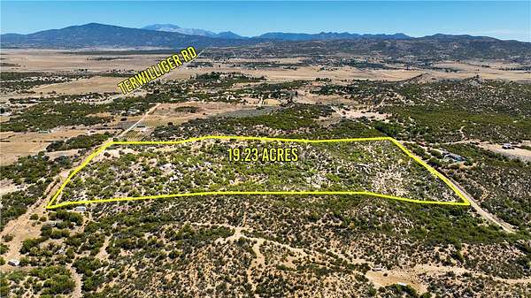 19.2 Acres of Land for Sale in Anza, California