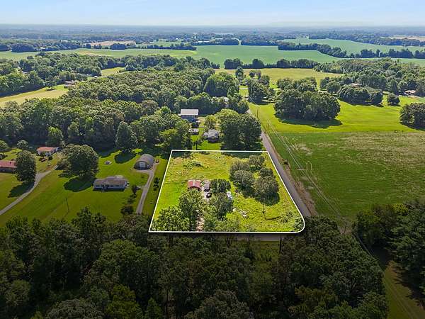 2 Acres of Residential Land for Sale in Tullahoma, Tennessee