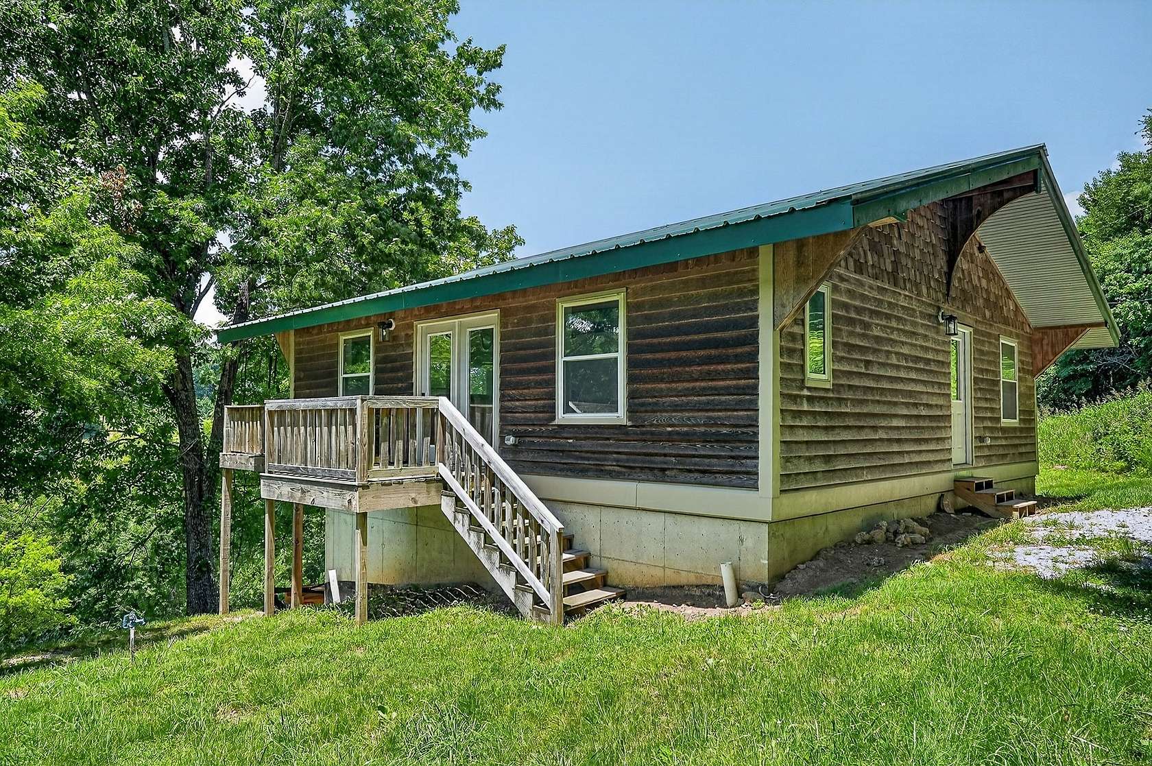 206 Acres of Land with Home for Sale in Hickman, Tennessee