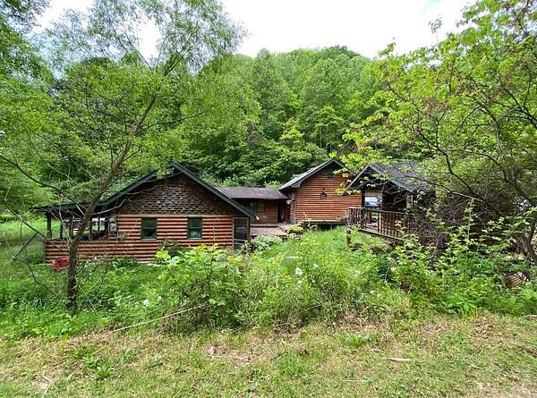 1.9 Acres of Residential Land for Sale in Whitesburg, Kentucky