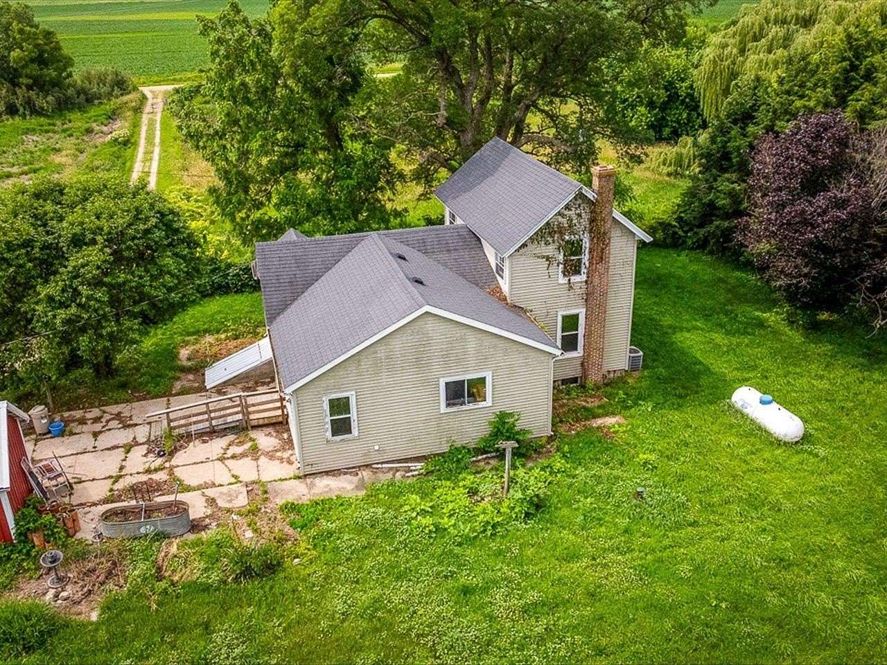 19.7 Acres of Land with Home for Sale in Ridott, Illinois