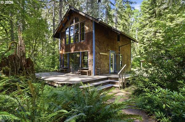 5 Acres of Land with Home for Sale in Blue River, Oregon