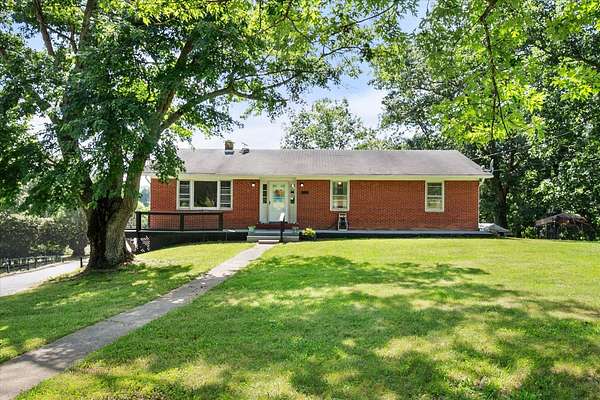 14 Acres of Land with Home for Sale in Frankfort, Kentucky