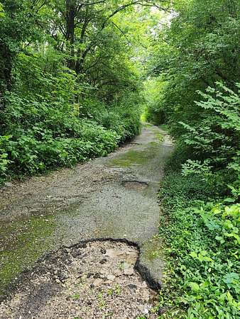 1 Acre of Residential Land for Sale in Winchester, Kentucky