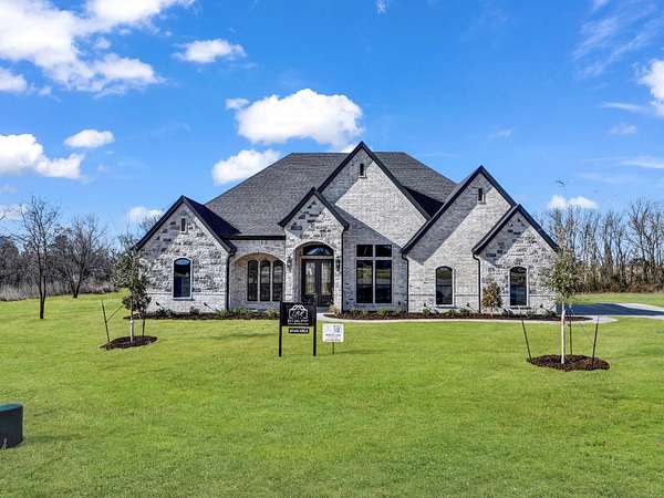 2.84 Acres of Land with Home for Sale in Weatherford, Texas