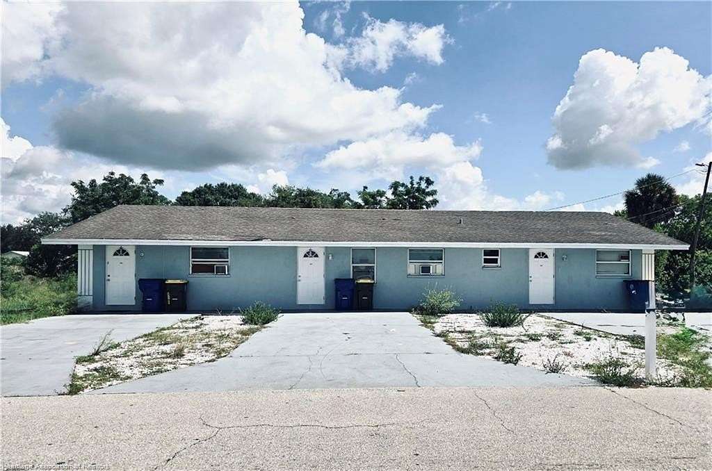 1.74 Acres of Land with Home for Sale in Avon Park, Florida