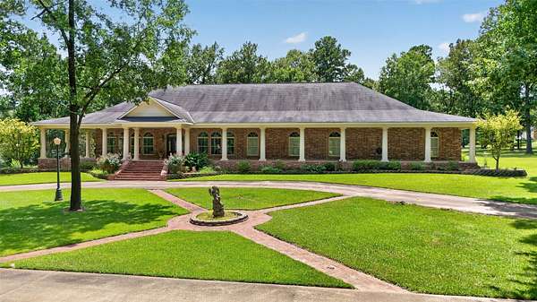 38.5 Acres of Land with Home for Sale in Keithville, Louisiana
