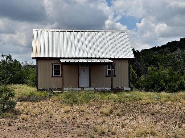 100 Acres of Land for Sale in Del Rio, Texas