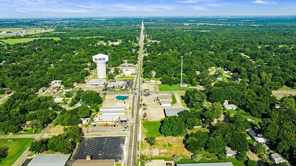 1.52 Acres of Commercial Land for Sale in Paris, Texas