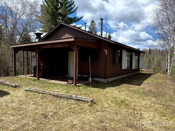 40 Acres of Recreational Land with Home for Sale in Crystal Falls, Michigan