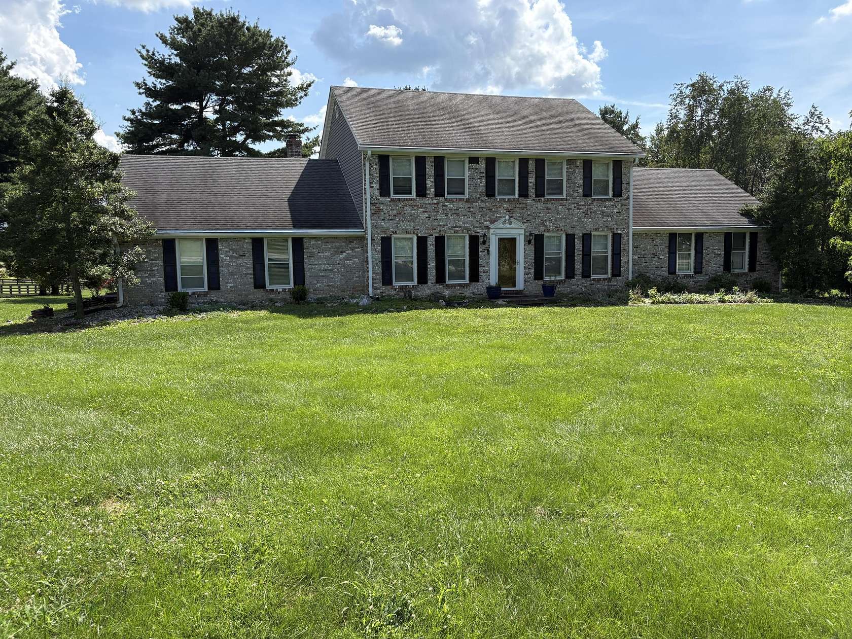2.5 Acres of Land with Home for Sale in Nicholasville, Kentucky