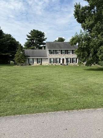 2.5 Acres of Land with Home for Sale in Nicholasville, Kentucky