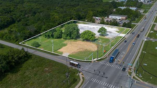 2.85 Acres of Commercial Land for Lease in Fayetteville, Arkansas