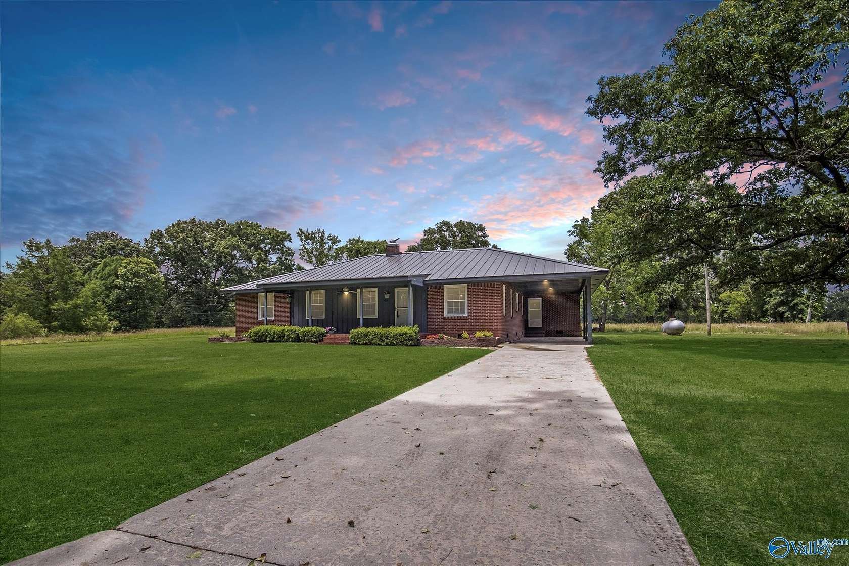 7.47 Acres of Land with Home for Sale in Decatur, Alabama
