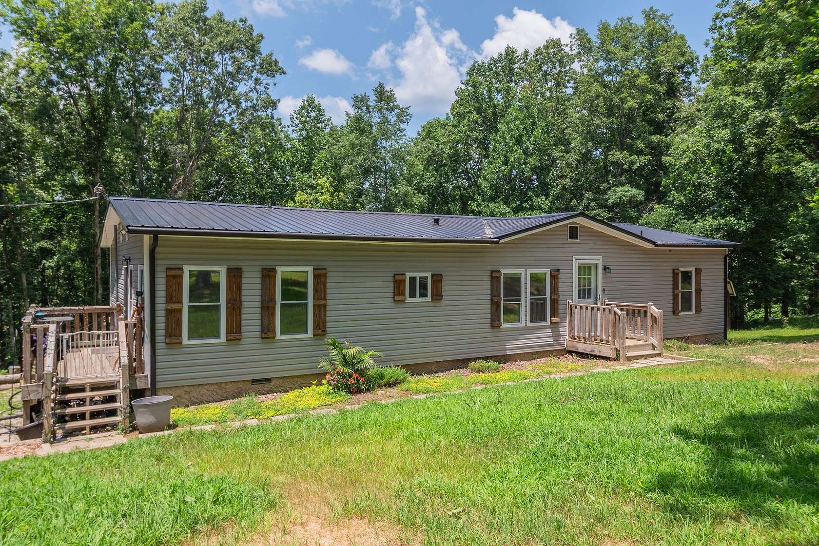 2.5 Acres of Land with Home for Sale in Kingston Springs, Tennessee
