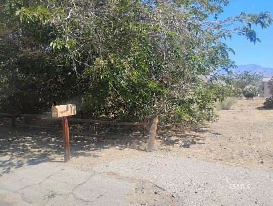 0.15 Acres of Residential Land for Sale in Lake Isabella, California