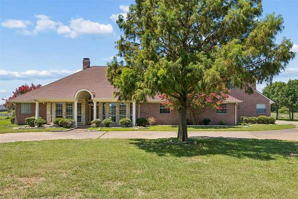7.5 Acres of Land with Home for Sale in Rockwall, Texas