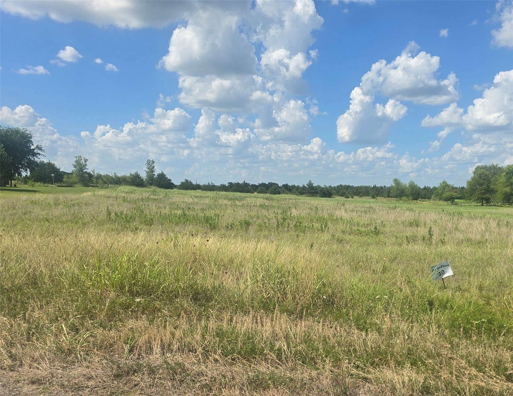 2 Acres of Residential Land for Sale in Greenville, Texas