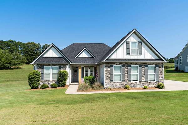 1.58 Acres of Land with Home for Sale in Chesnee, South Carolina