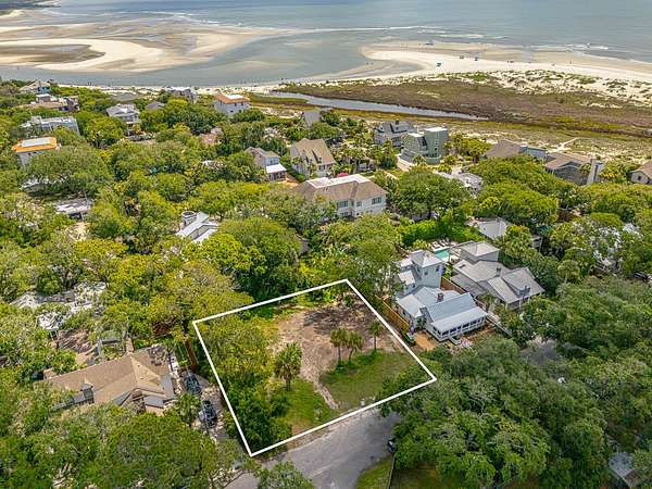 0.28 Acres of Residential Land for Auction in Saint Simons Island, Georgia