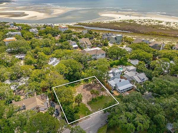 0.28 Acres of Residential Land for Auction in Saint Simons Island, Georgia