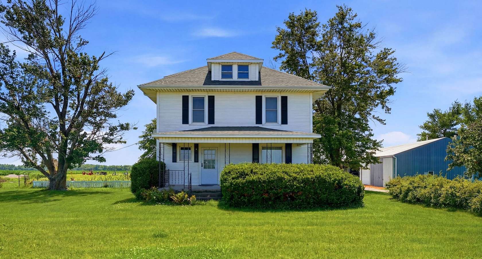 2.5 Acres of Residential Land for Sale in Columbus Junction, Iowa