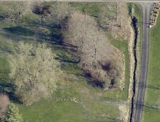 1 Acre of Residential Land for Sale in Hubbard, Ohio