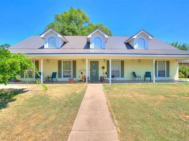 19.5 Acres of Land with Home for Sale in Coleman, Oklahoma