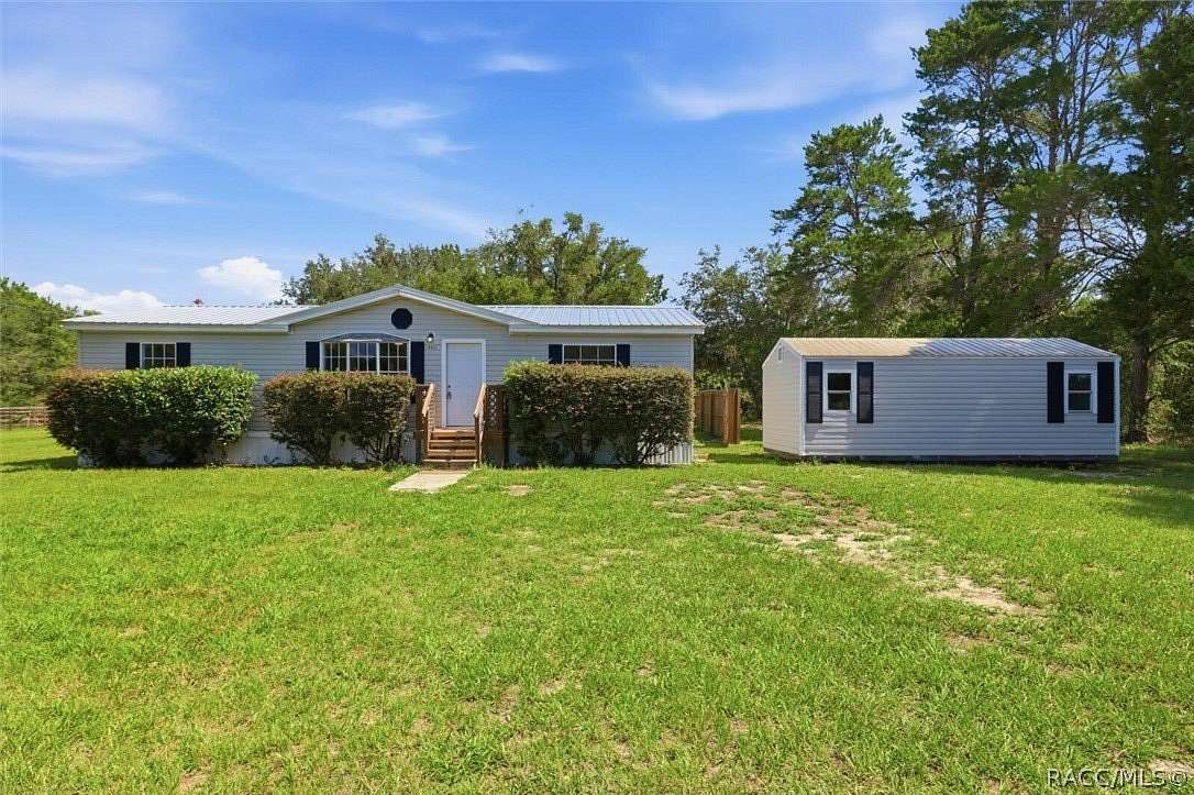 2.47 Acres of Land with Home for Sale in Crystal River, Florida
